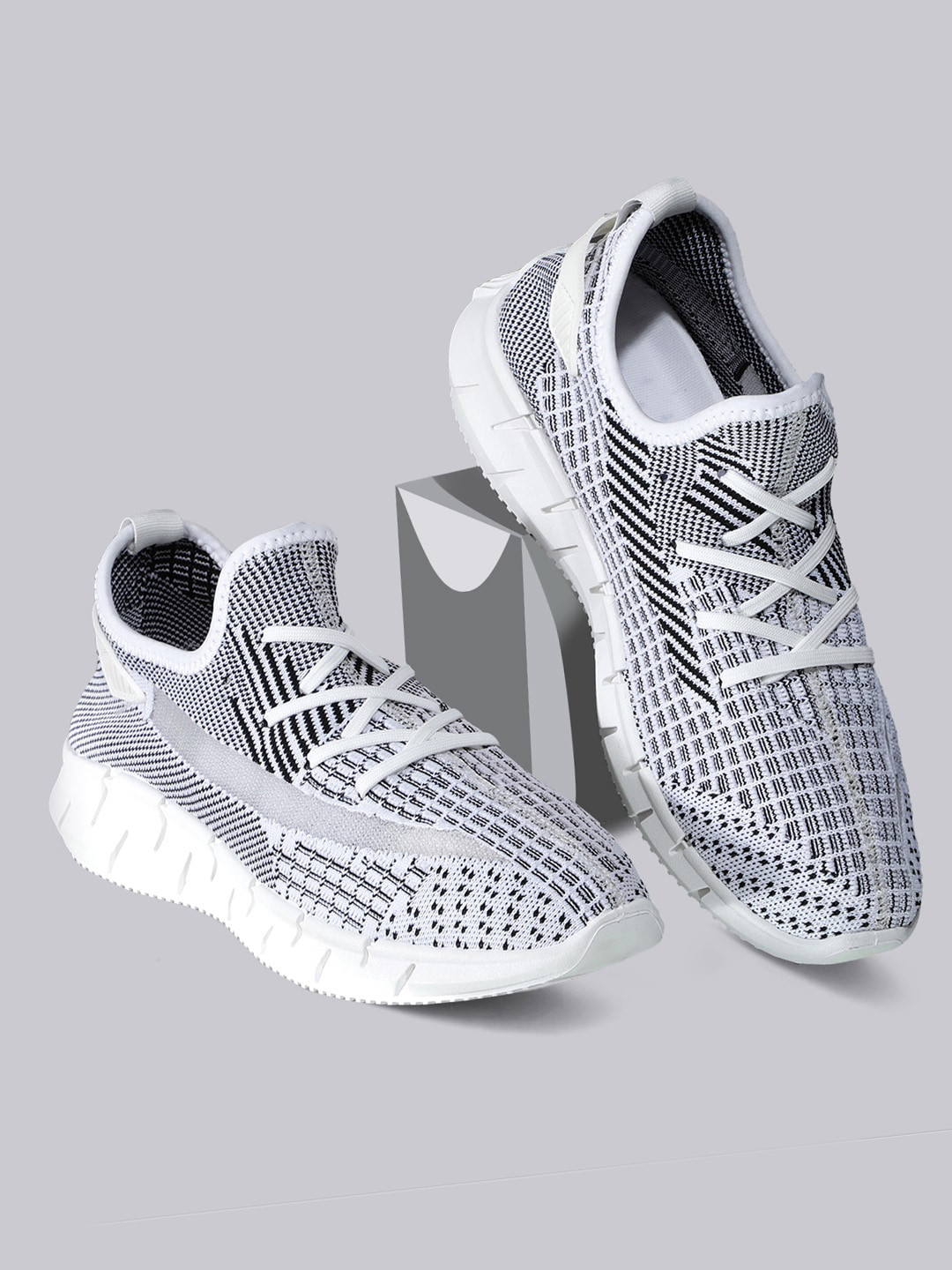 RapidBox Men Black & White Woven Design Sneakers