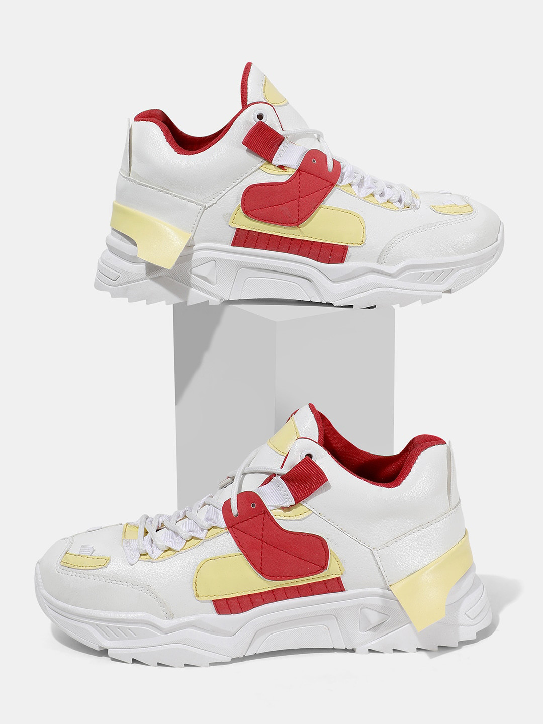 RapidBox Men White Colourblocked Sneakers