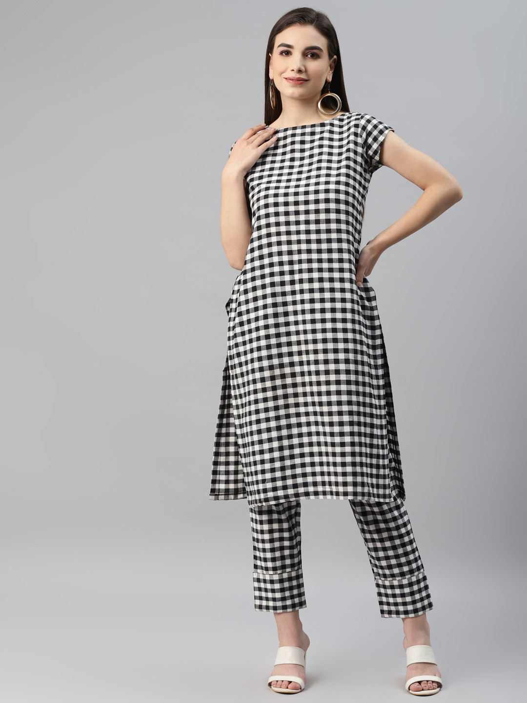 MBE Women Black and White Checked Kurta with Trousers
