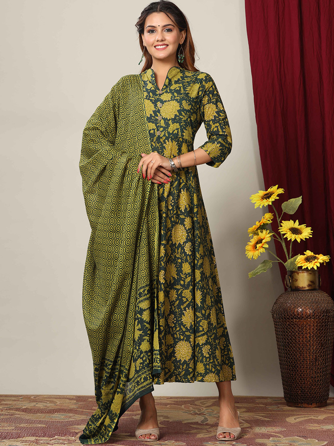 MIRAVAN Floral Printed Anarkali Pure Cotton Kurta With Dupatta