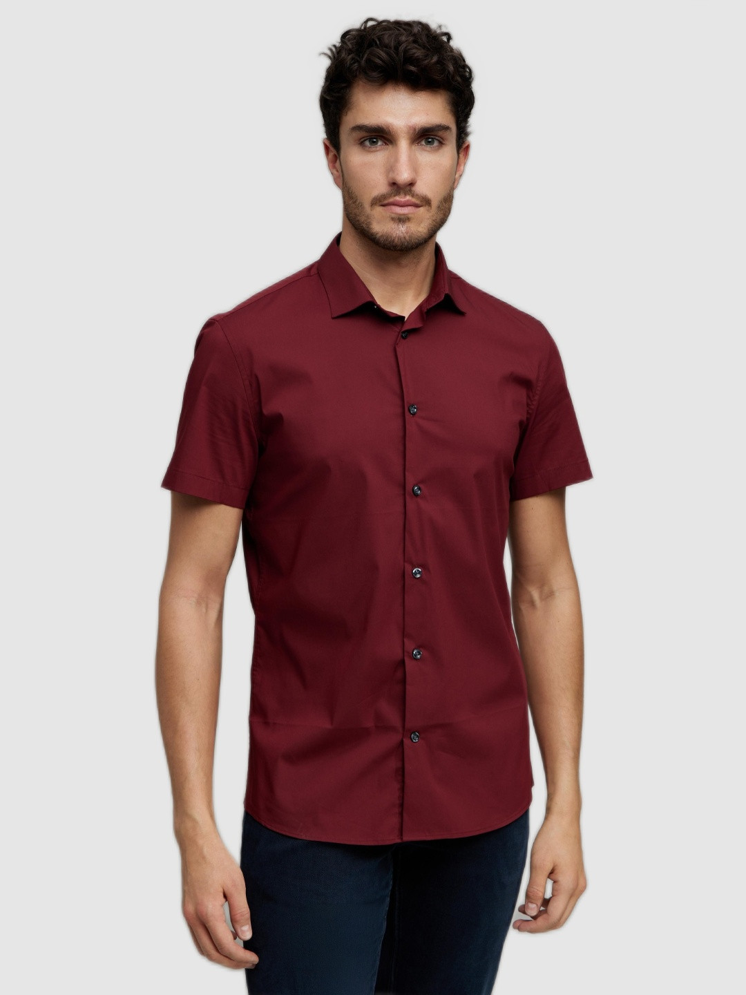 Celio Men Burgundy Solid Cotton Straight Slim Fit Casual Shirt