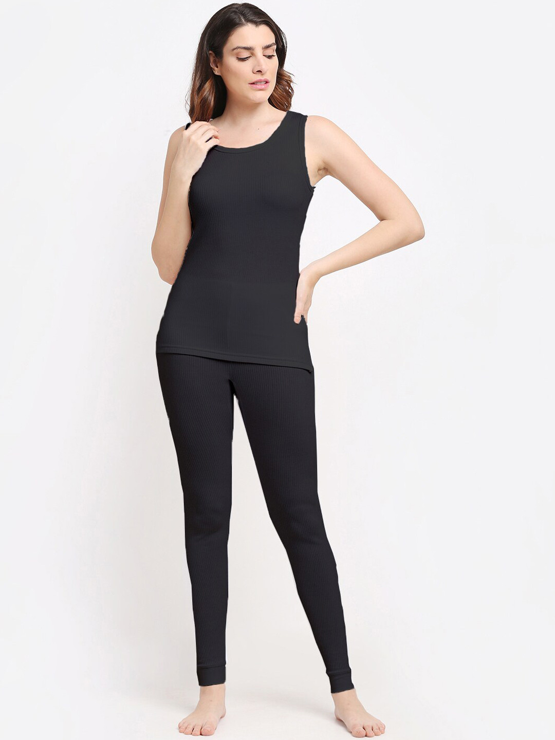 Aerowarm Women Solid Charcoal Thermal Set