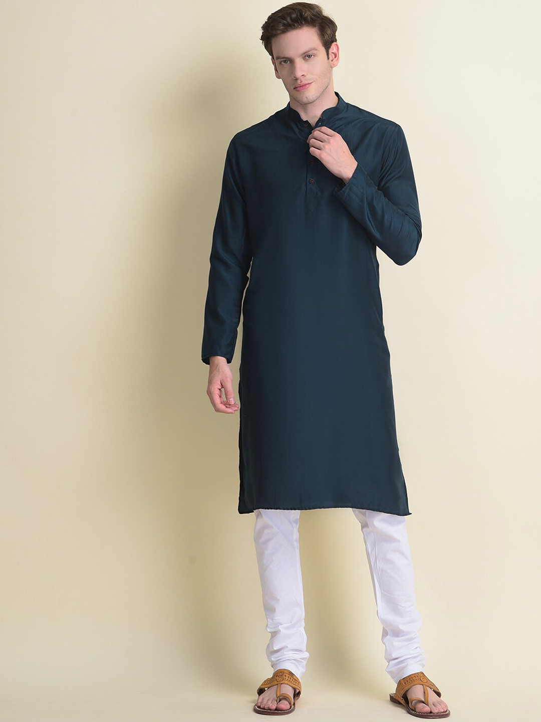 NAMASKAR Men Green Pure Cotton Kurta with Churidar