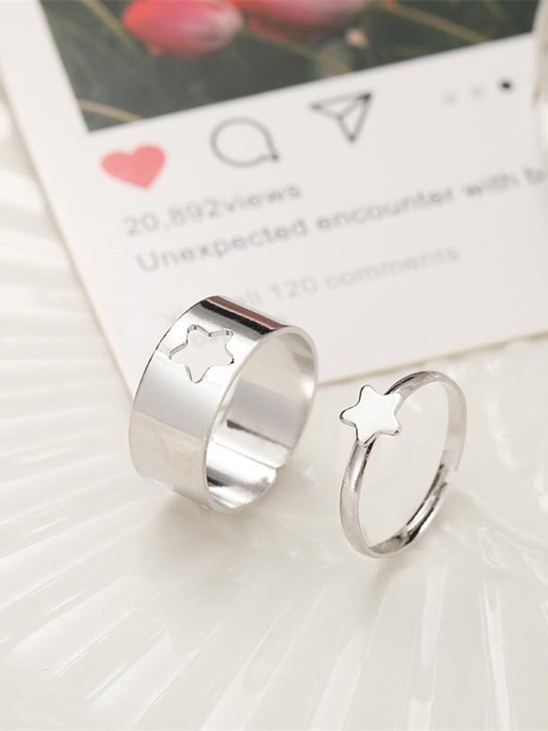 Pinapes Pack Of 4 Gold-Plated & Silver-Plated Star Design Couple Matching Finger Rings