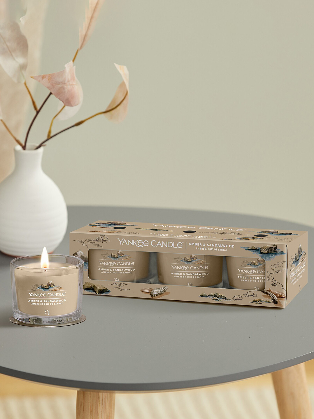 YANKEE CANDLE Votive 3Pcs 1 Wick Amber and Sandalwood Solid Geometric Regular Jar Candles