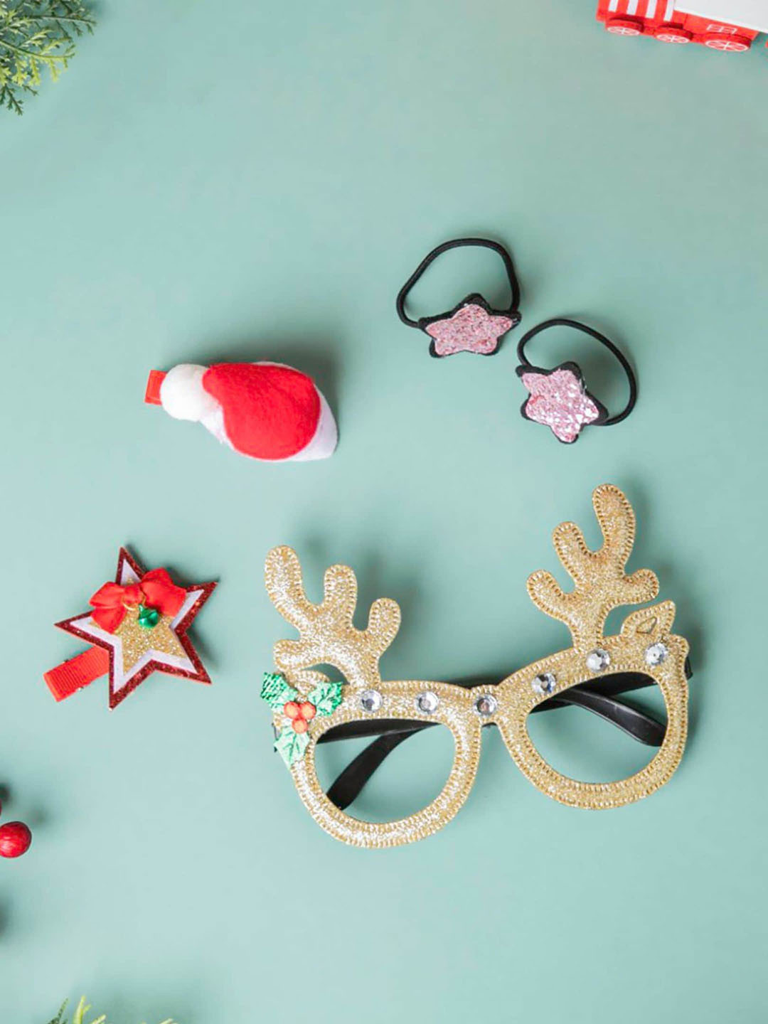 Nestasia Set Of 5 Gold-Toned Christmas Party Glasses And Hair Accessories