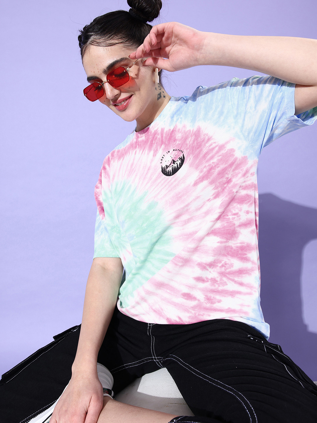 The Roadster Lifestyle Co. Women Baby Pink & Blue Winter Foraging Offgrid Graphics T-shirt