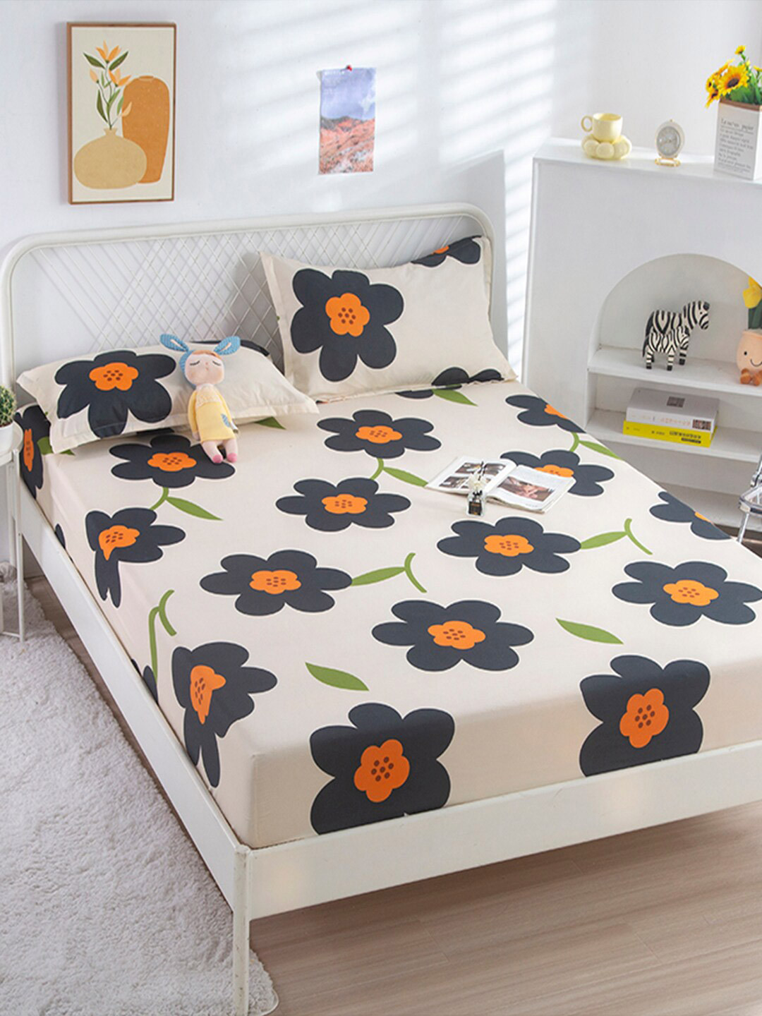 JC HOME Cream Floral Polycotton 120 TC Fitted Double Bedsheet with a Pillow Cover-47 x 79 inches