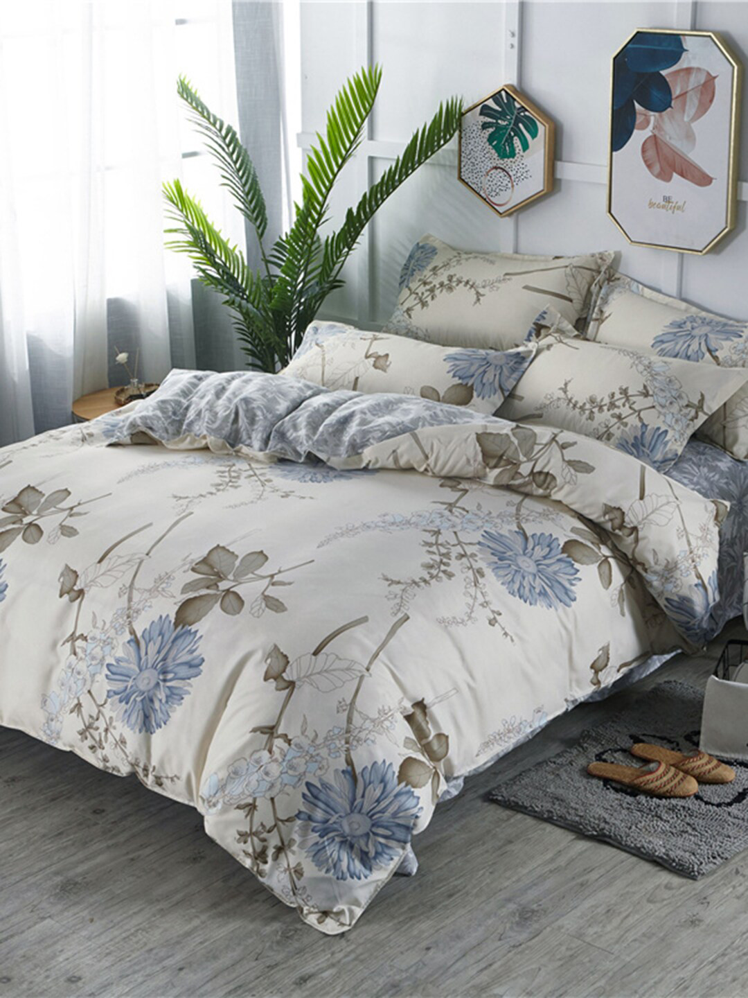 JC HOME Cream-Coloured & Blue Floral Print Bedding Set With 2 Pillow Covers