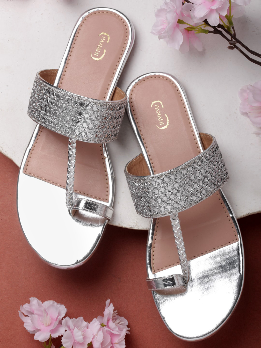 PANAHI Women Silver-Toned One Toe Flats