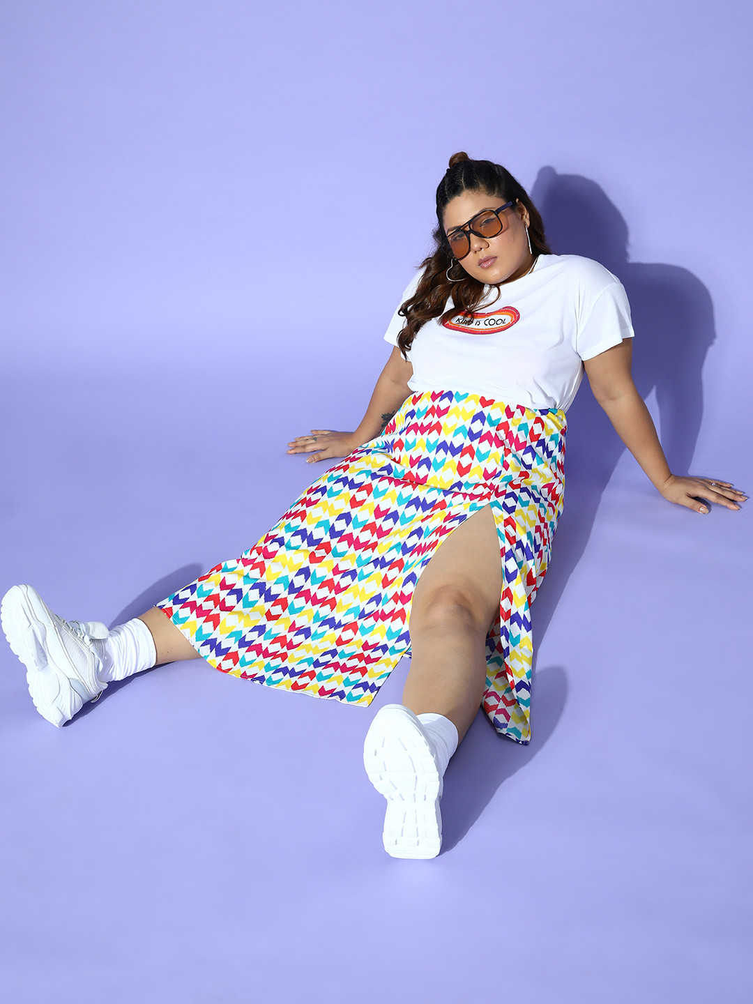 Berrylush Curve Women White Geometric Print Split Thigh Plus Size Skirt