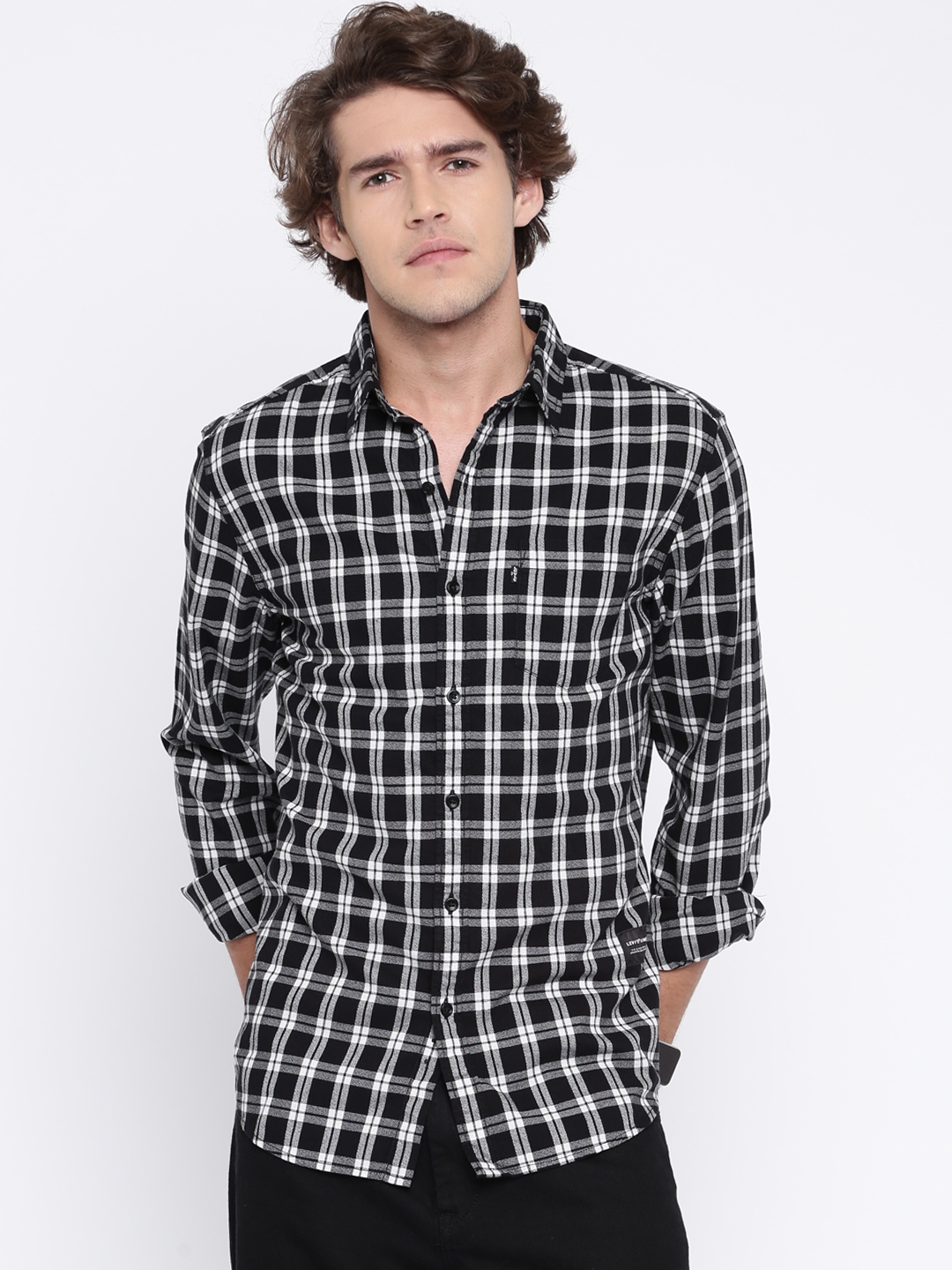 Buy Levis Men Black & White Regular Fit Checked Casual Shirt - Shirts for  Men 2060546 | Myntra