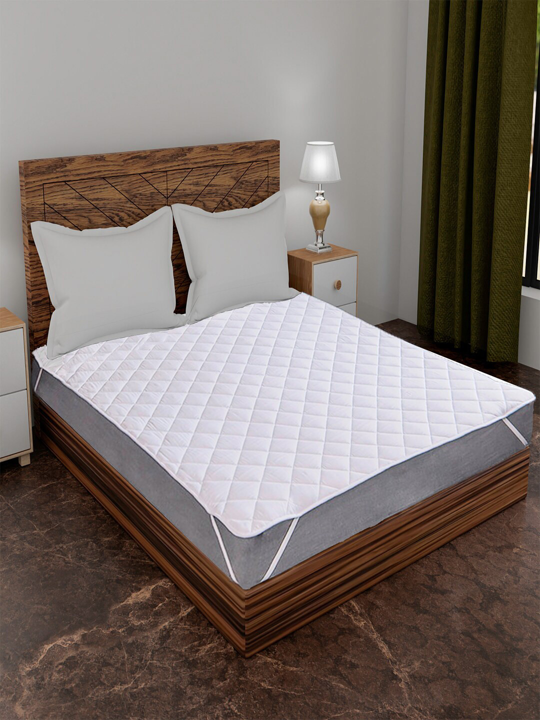 AVI White Solid Polycotton Waterproof Queen Size Mattress Protector