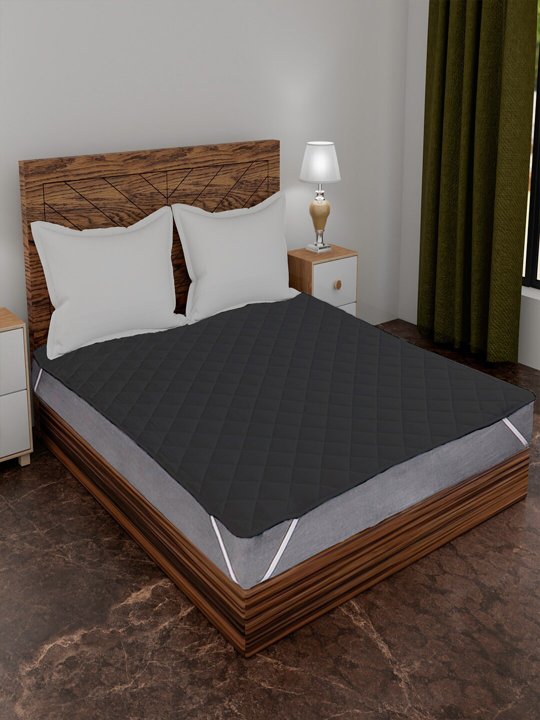 AVI Unisex Black Waterproof Queen Size Mattress Protector
