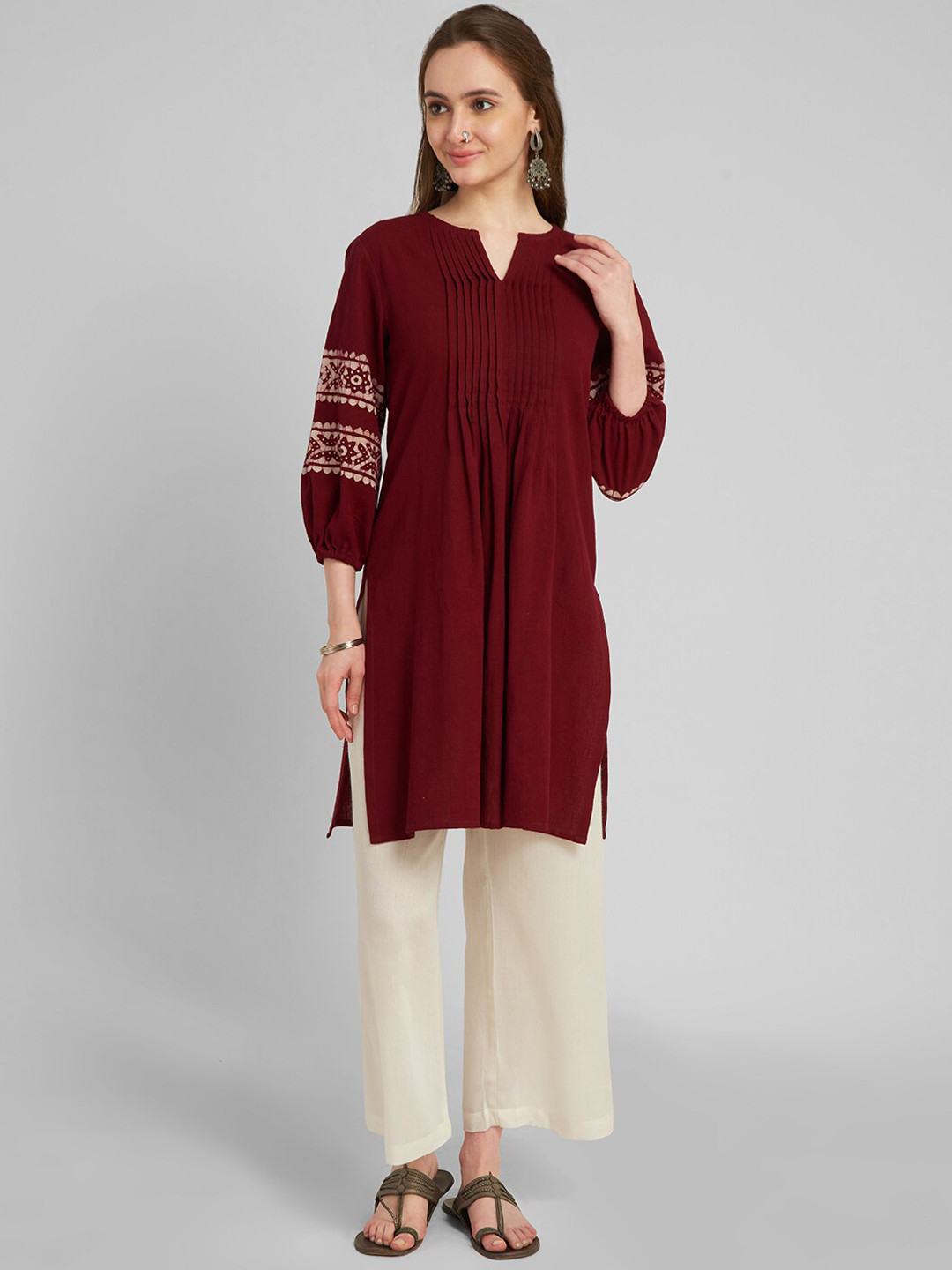 aturabi Thread Work Mandarin Collar Cotton Kurta