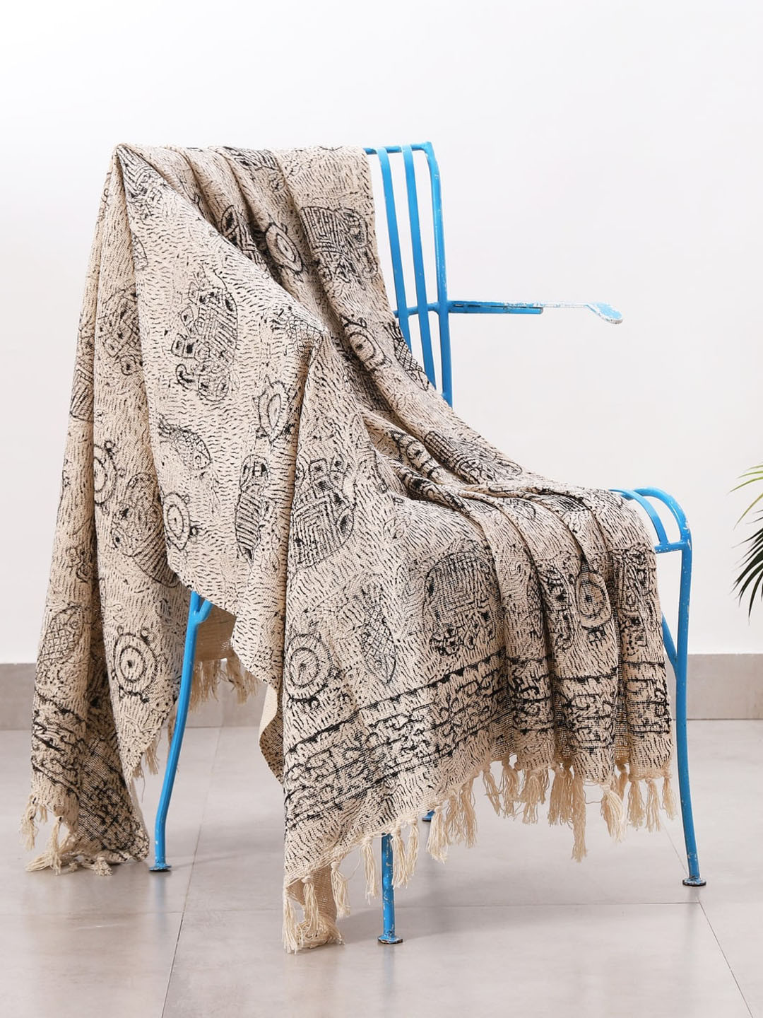 HANDICRAFT PALACE Beige Printed Cotton Reversible Blanket Throw