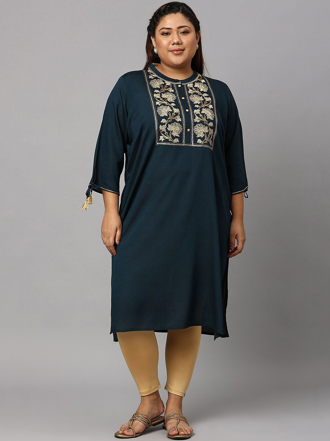 AURELIA Plus Size Women Navy Blue Yoke Design Thread Work Straight Fit Kurta