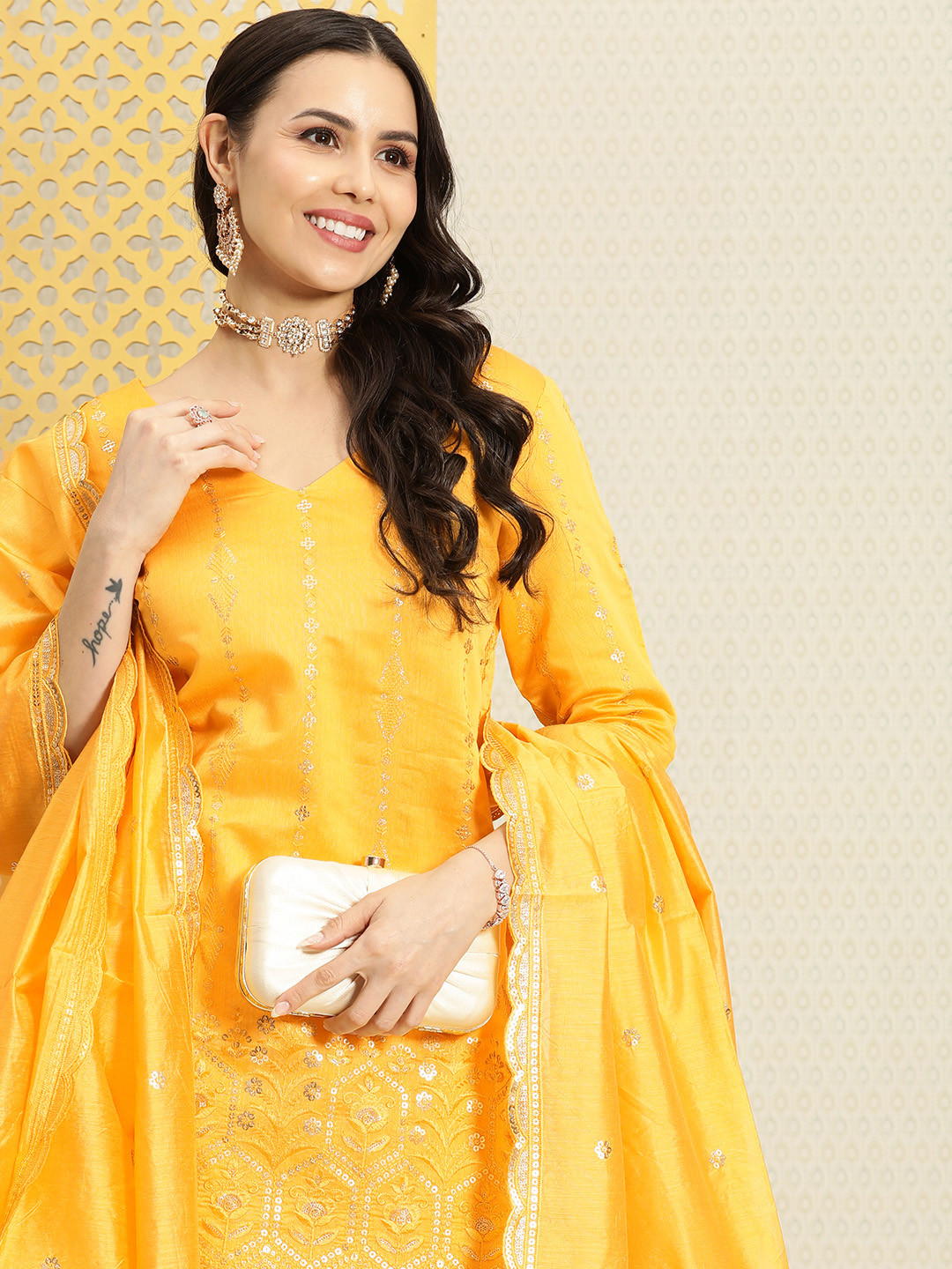 House of Pataudi Women Floral Embroidered Sequinned Jashn Kurti with Skirt &  Dupatta Set