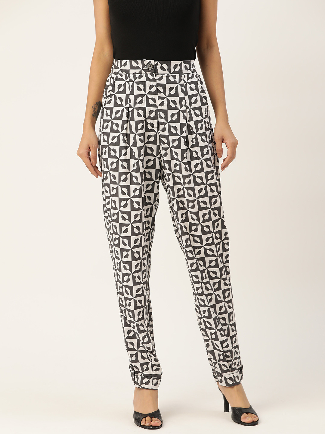 Antheaa Women Black & White Printed Comfort Loose Fit High-Rise Trousers