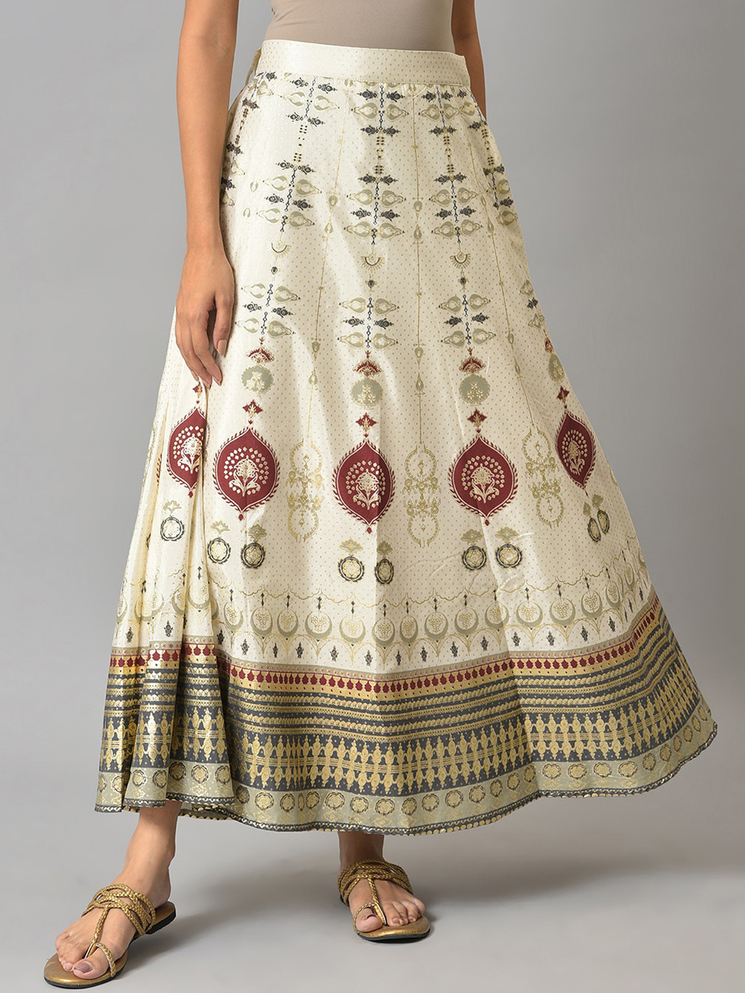 W Women Off White & Maroon Printed Flared Skirt