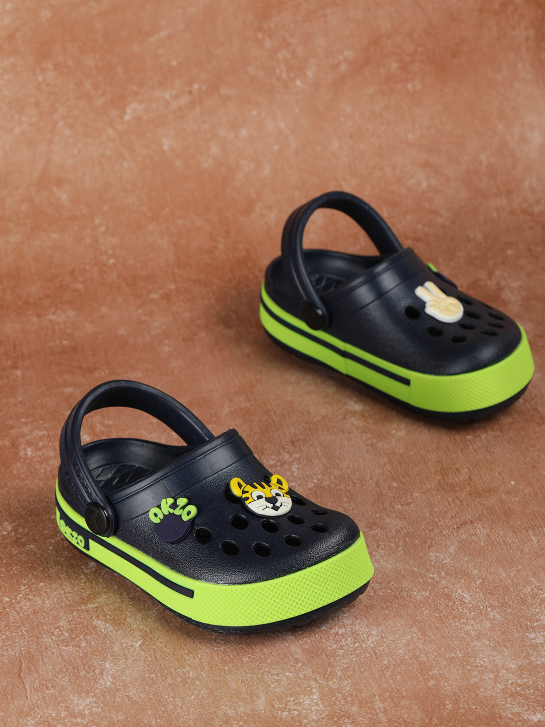 ABROS Unisex Kids Navy Blue & Green Rubber Clogs