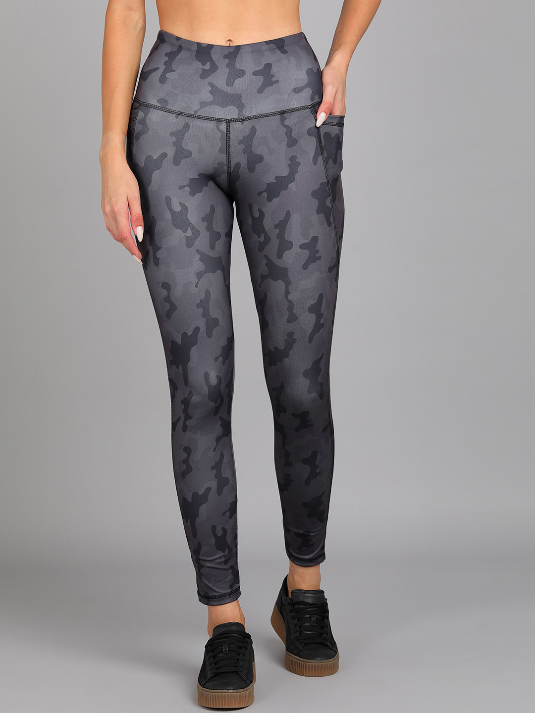 Rock Paper Scissors Women Black & Grey Camouflage Printed Rapid Dry Tights