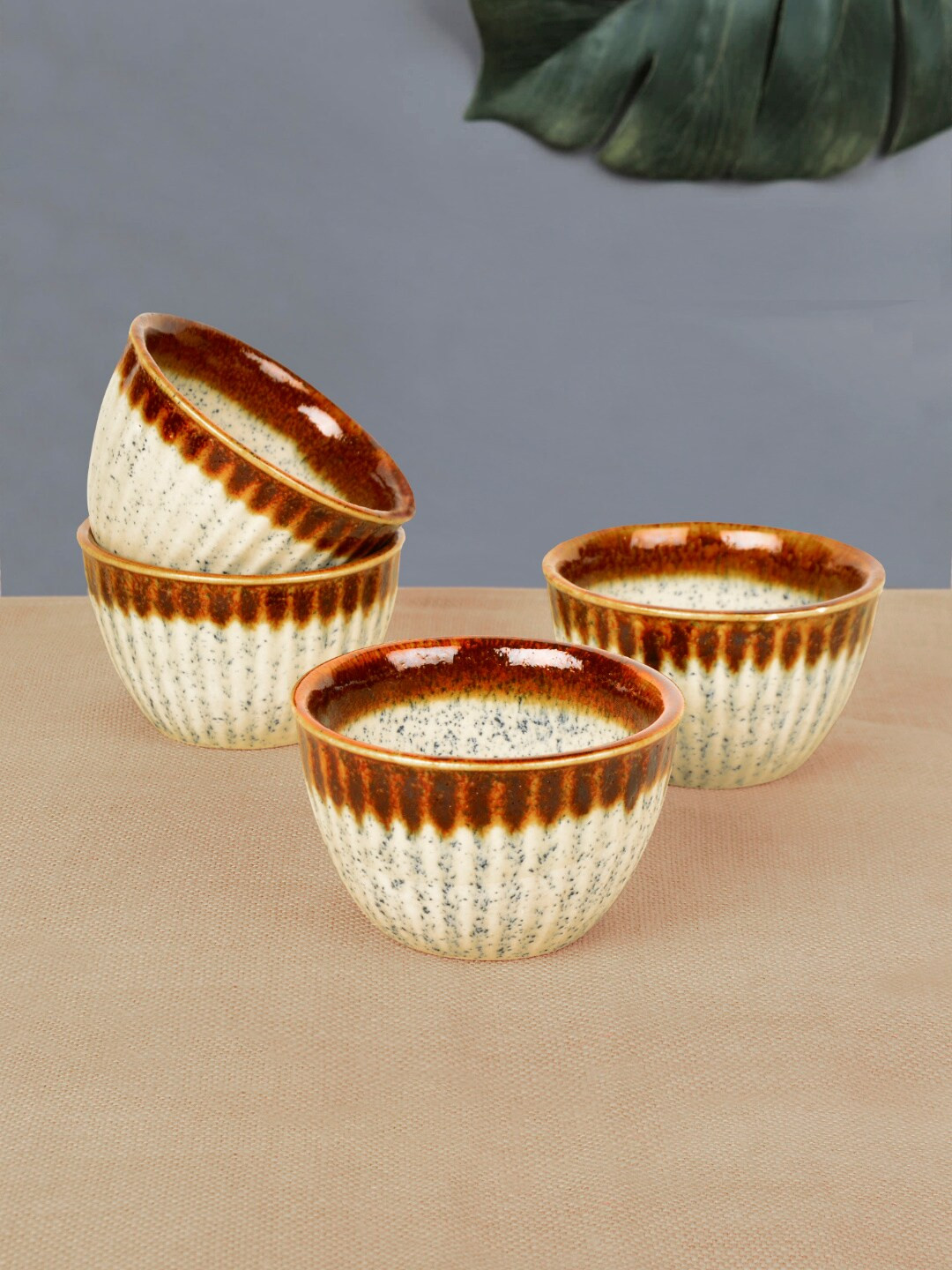 StyleMyWay Set of 4 Of White & Brown Dishwasher & Microwave safe Ceramic Bowl 350 ml each