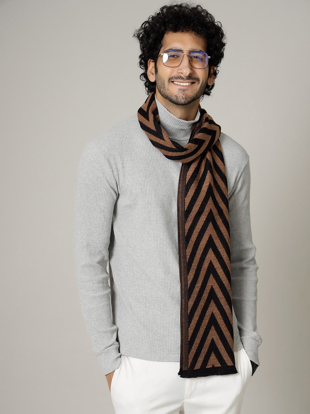 HANDICRAFT PALACE Men Brown & Black Ikat Printed Woolen Mufflers
