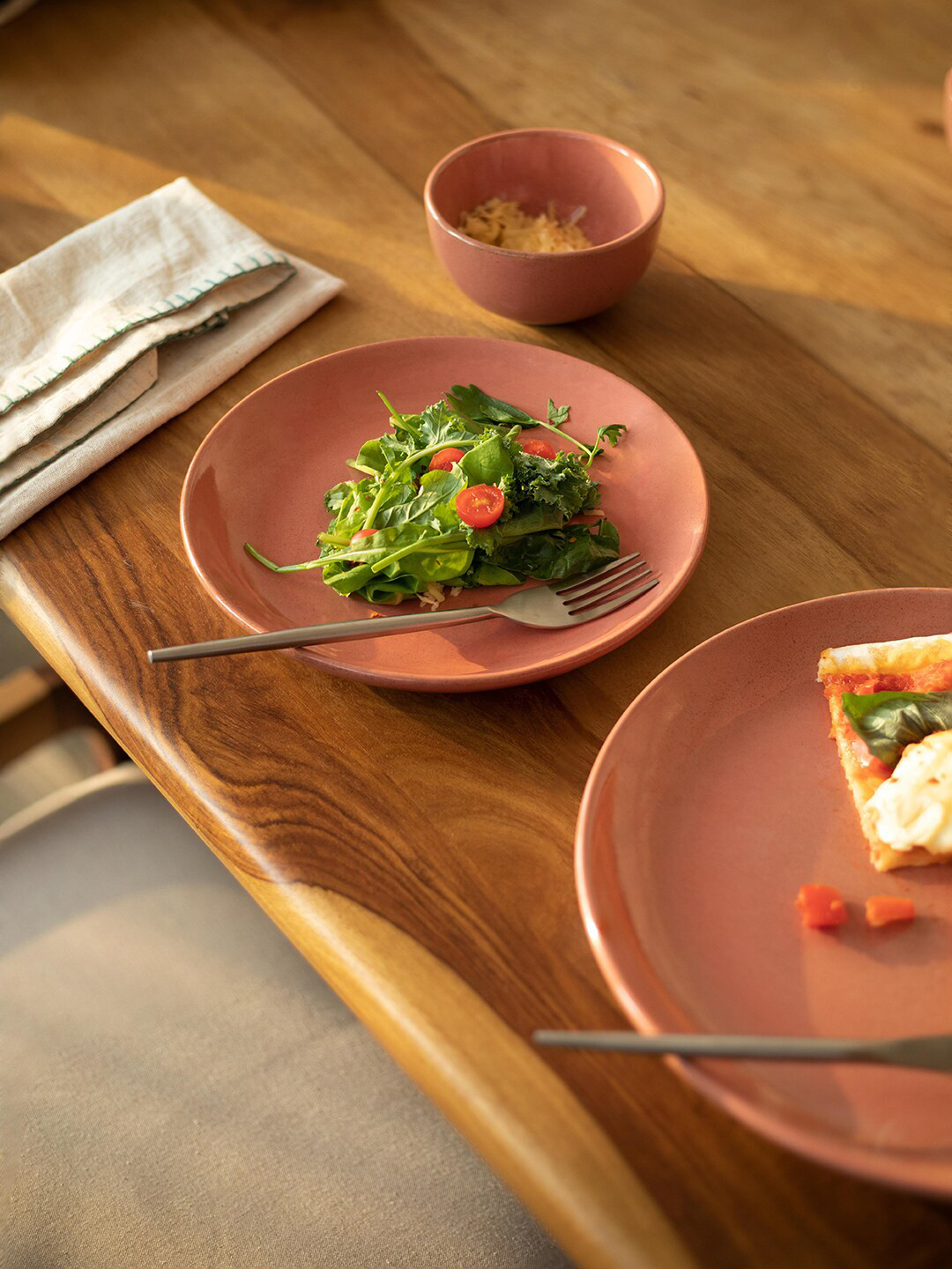 ellementry Peach-Colored Solid Ceramic Serveware