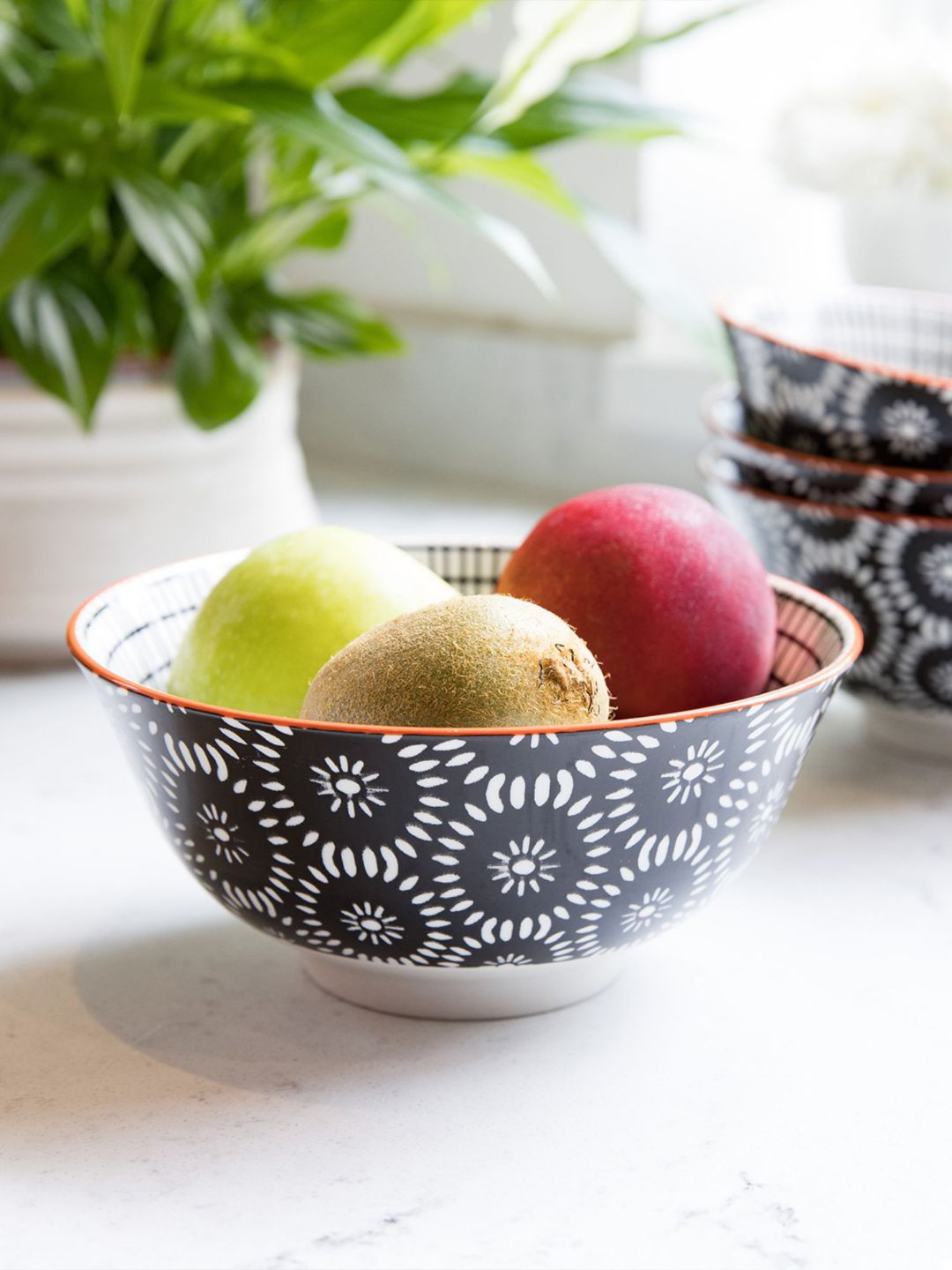 KitchenCraft Black & White Dishwasher & Microwave safe Printed Stoneware Glossy Bowl