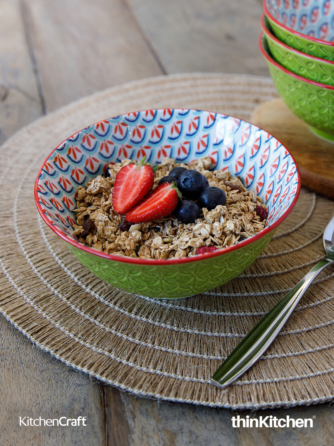 KitchenCraft Green & White Textured Dishwasher & Microwave safe Stoneware Matte Bowl