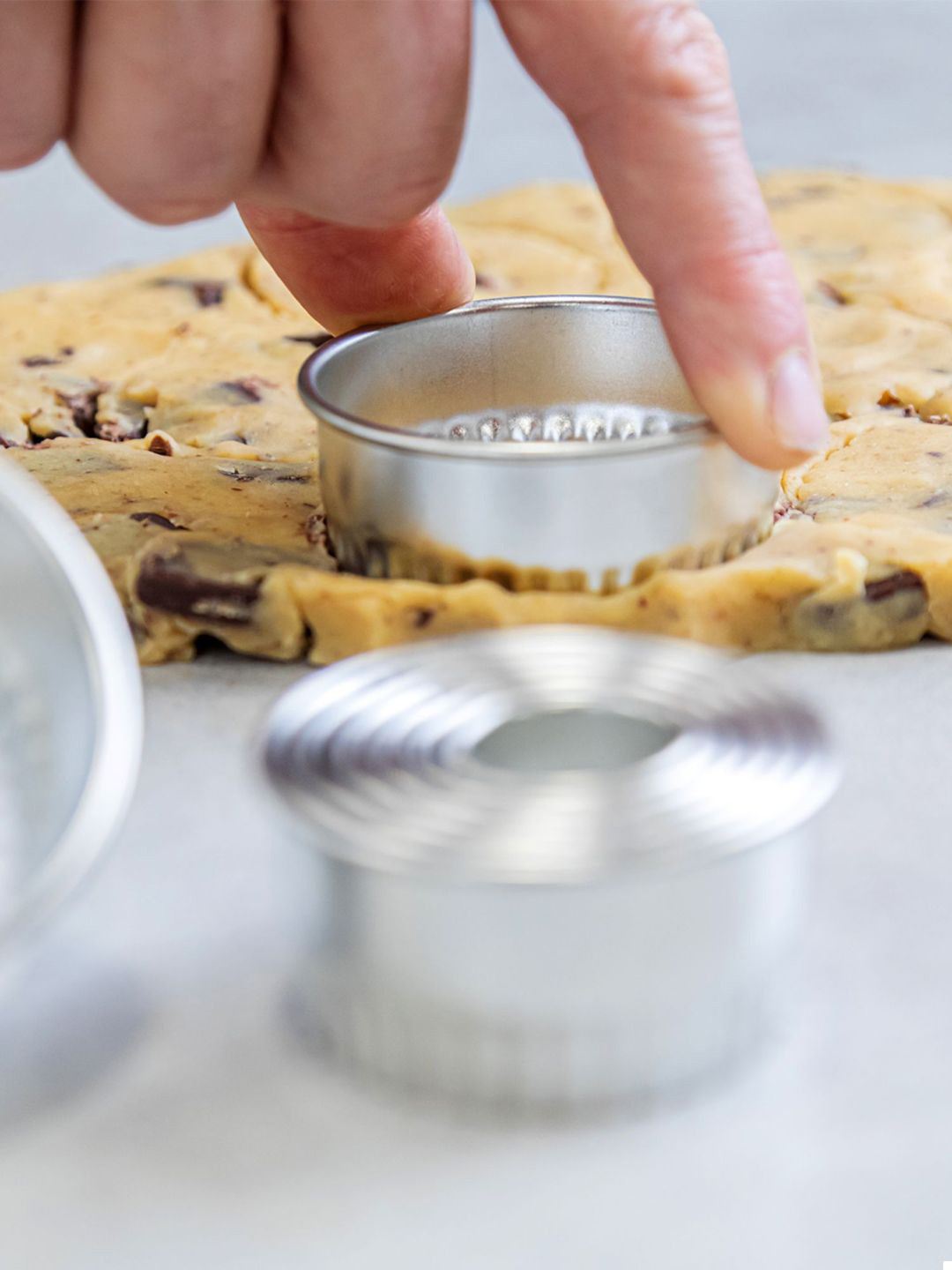 KitchenCraft Set Of 11 Fluted Cutters With Metal Storage Tin