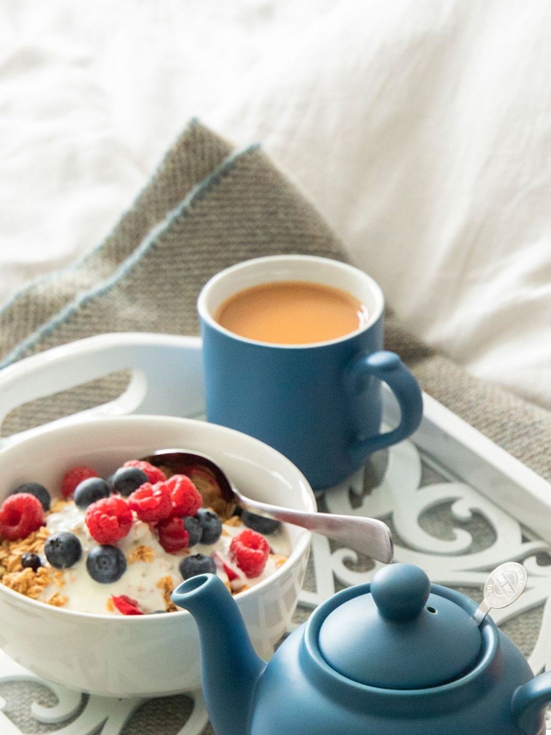 London Pottery Blue & White Stoneware Matte Mug 250 ml