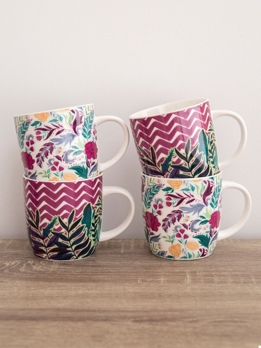 KitchenCraft Dhavlen Name Personalised White Floral Porcelain Microwave Safe 4 Piece Mugs-425ml