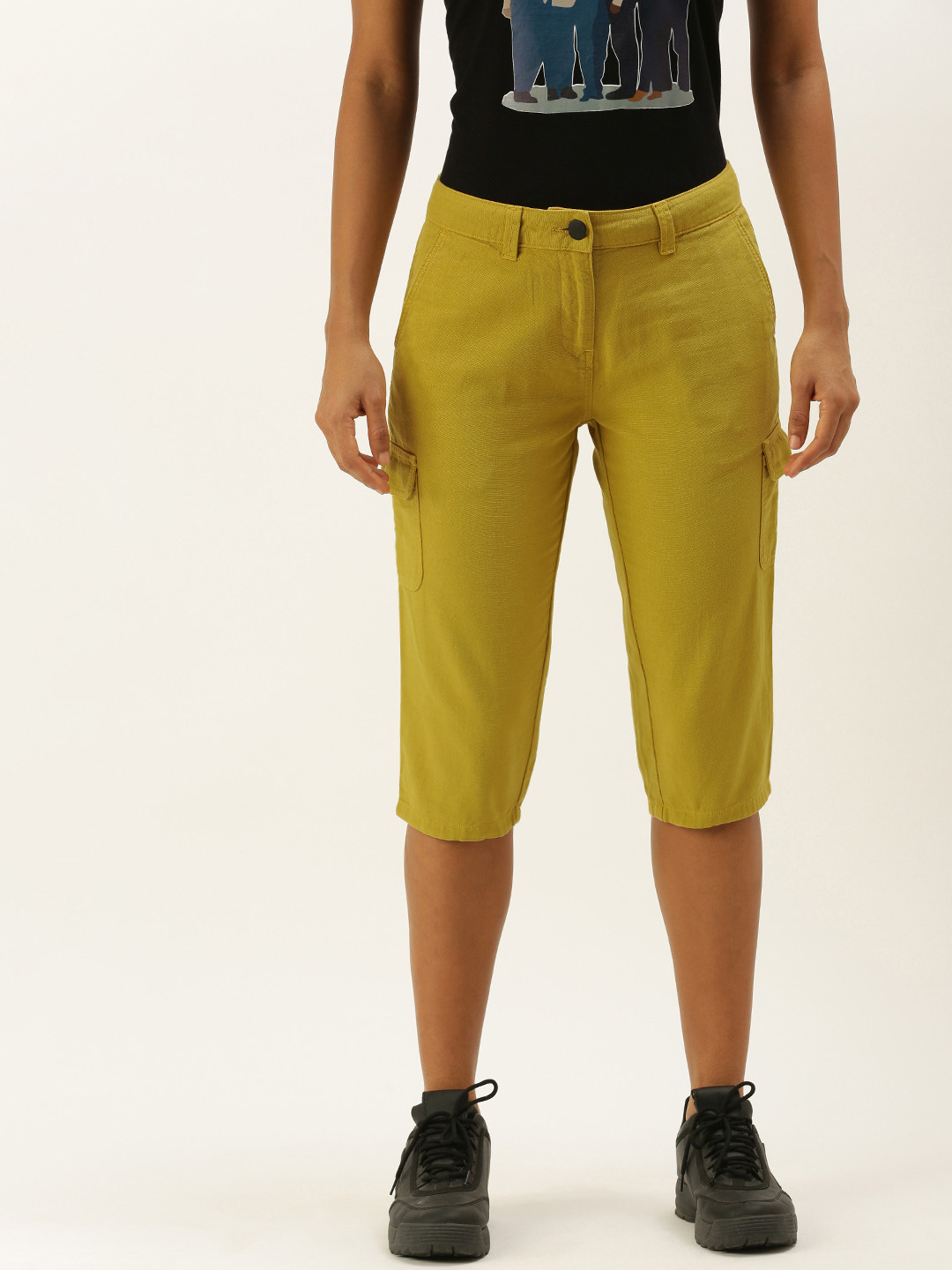 IVOC Women Pure Cotton Solid Cargo Capris