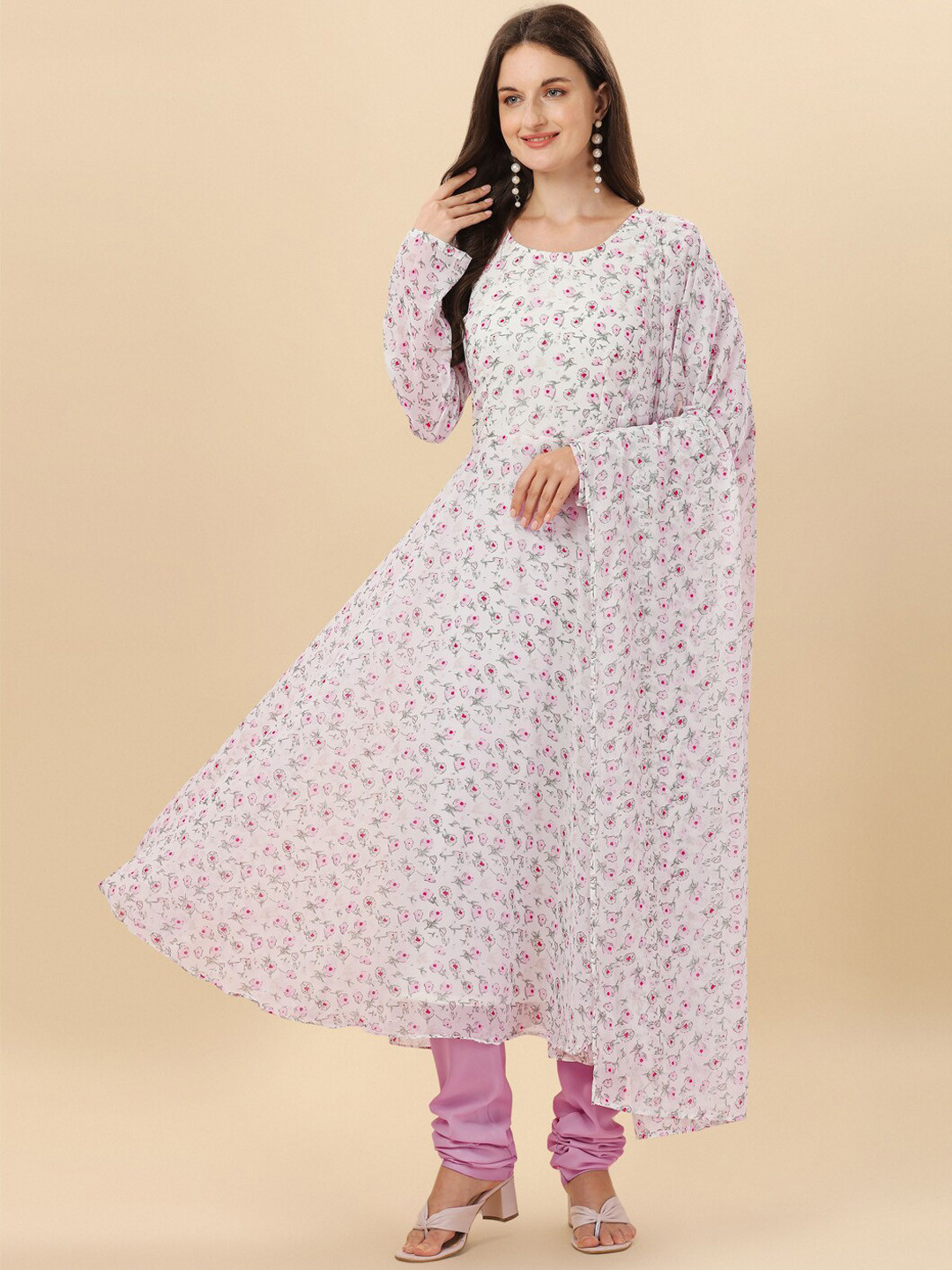 Virah Fashion Women White Floral Printed Kurta with Churidar & Dupatta