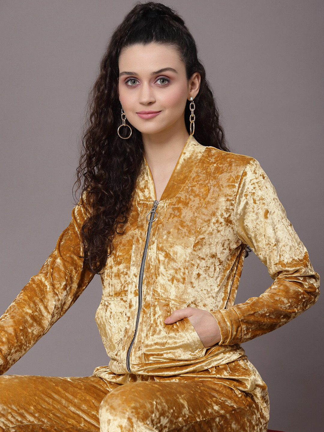 KASSUALLY Women Gold-Toned Bomber Jacket