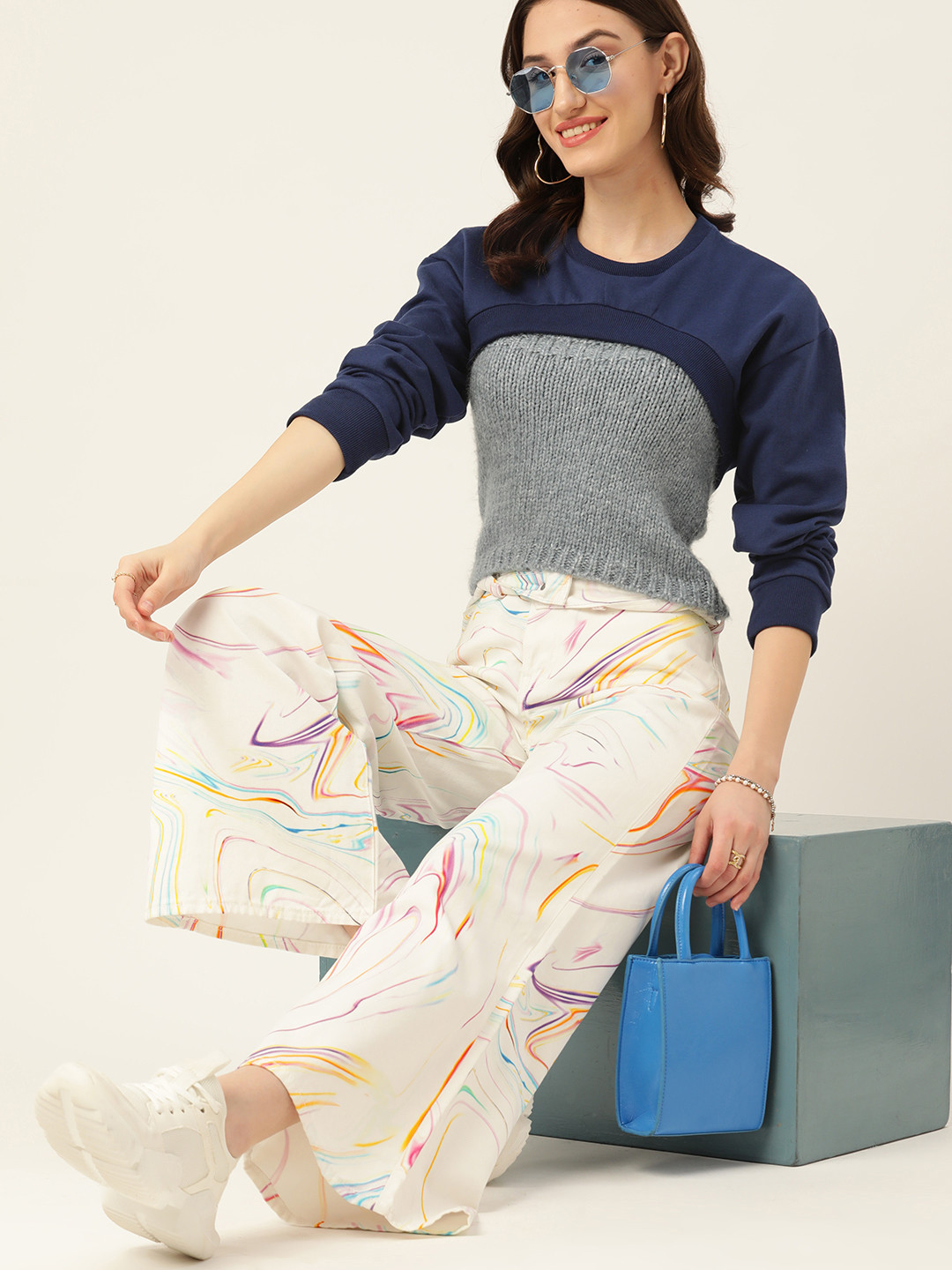 DressBerry Women Navy Blue Solid Crop Sweatshirt