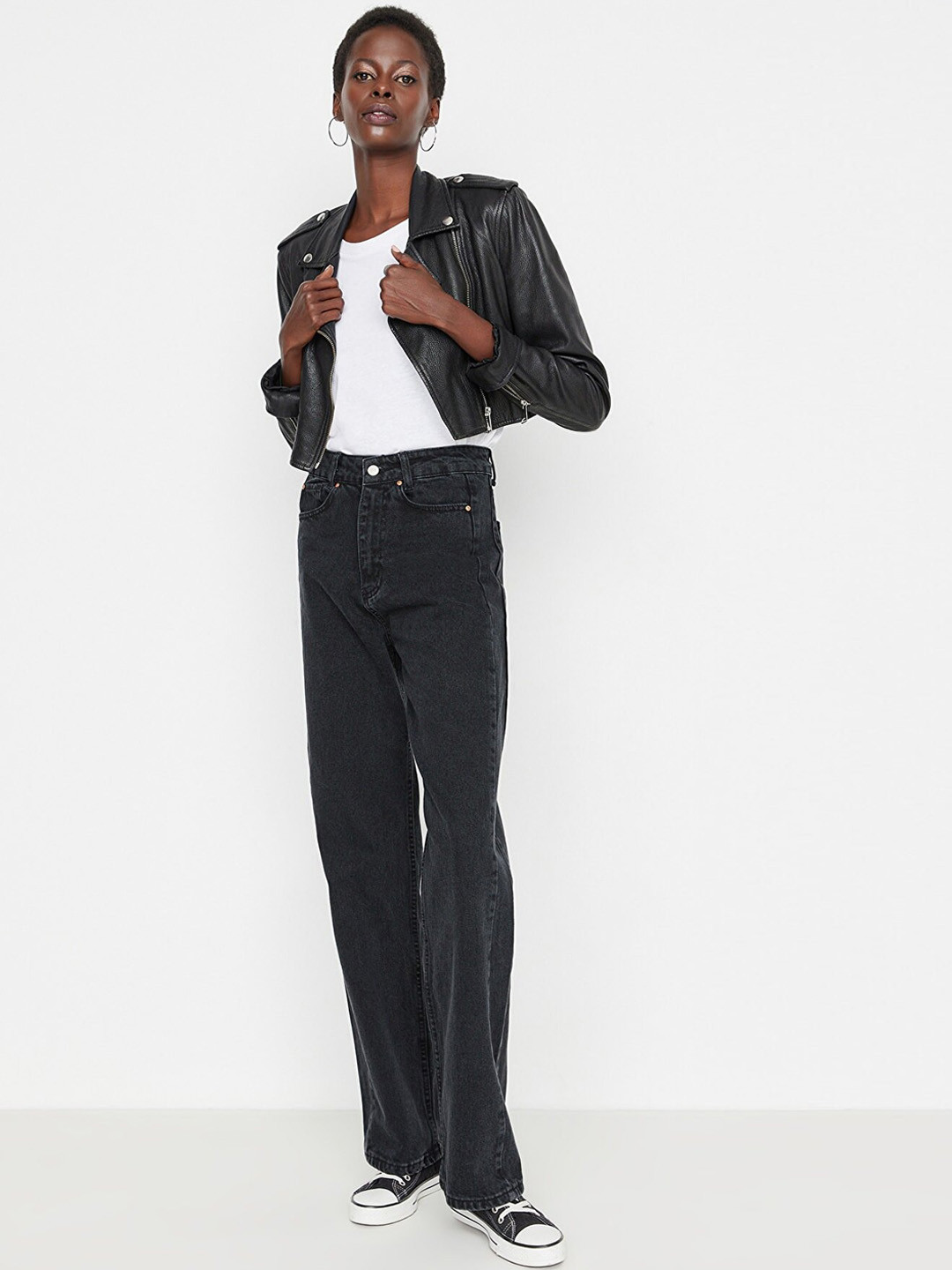Trendyol Women Charcoal Straight Fit Cotton Jeans