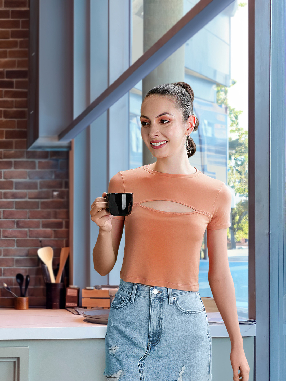 FOREVER 21 Peach-Coloured Solid Crop Top
