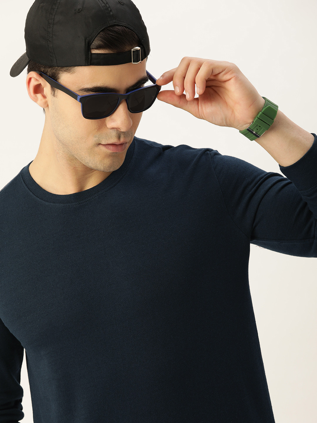 Kook N Keech Men Navy Blue Solid Sweatshirt