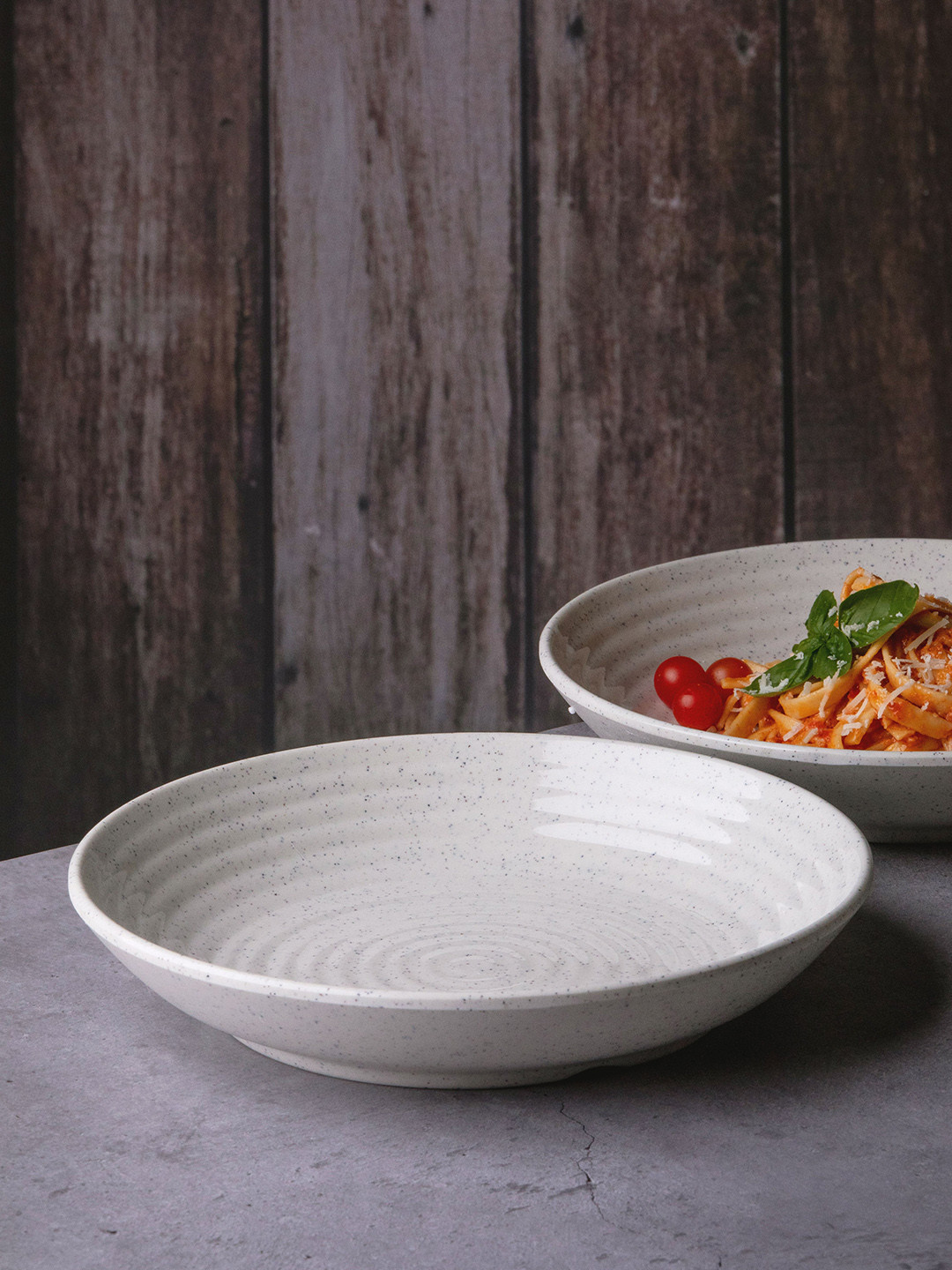 GOODHOMES White Set of 2 Textured Melamine Dishwasher Safe Glossy Plates