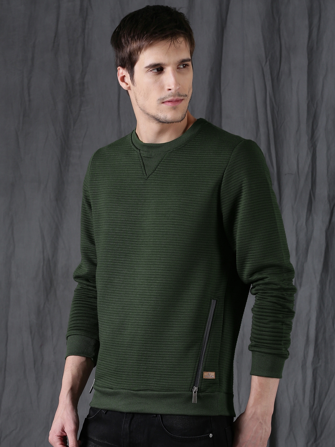 Full Sleeves Olive Green Mens Woolen Hooded Sweatshirt at Rs 500