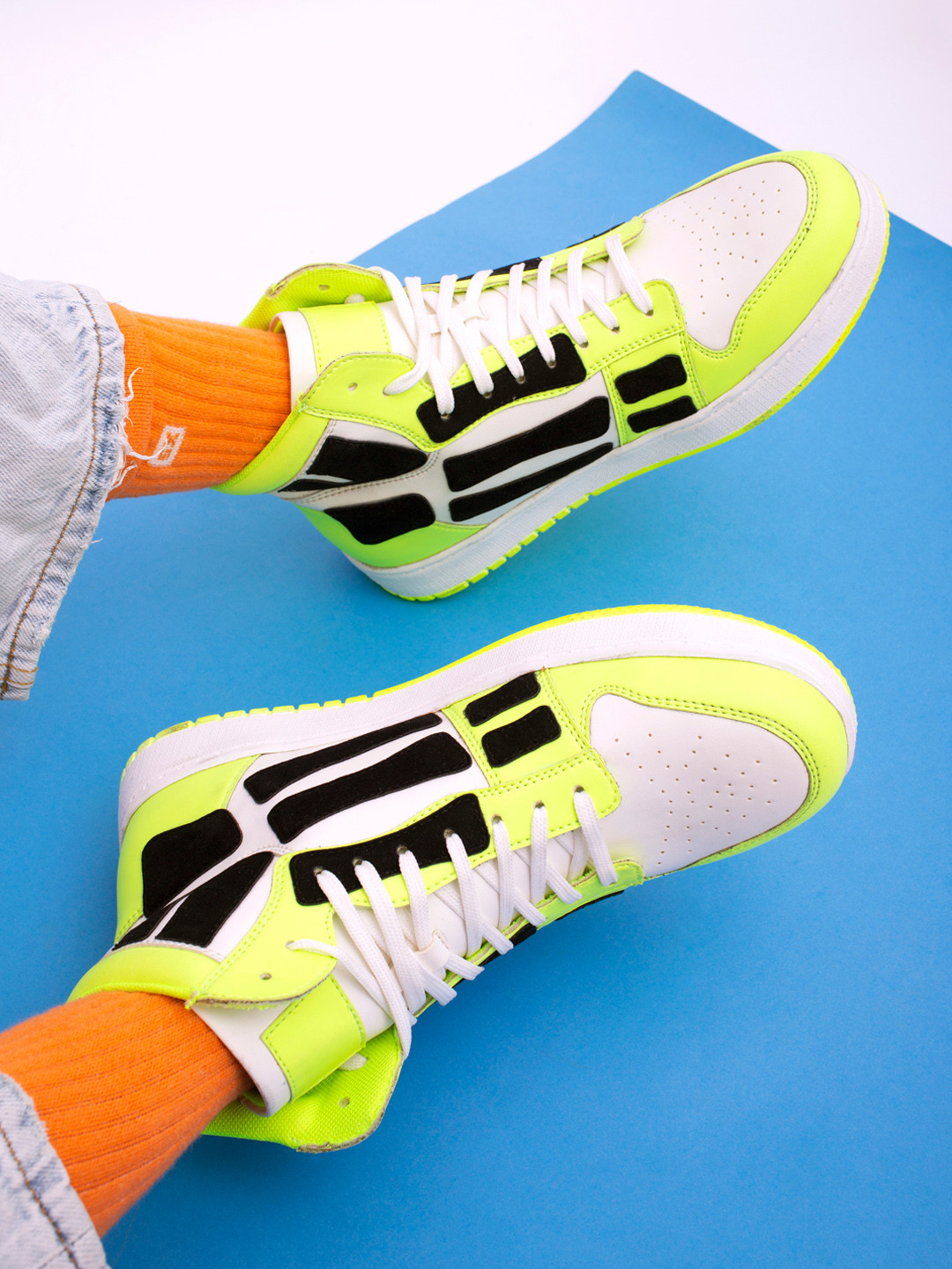 Big Fox Men Fluorescent Green Colourblocked Sneakers
