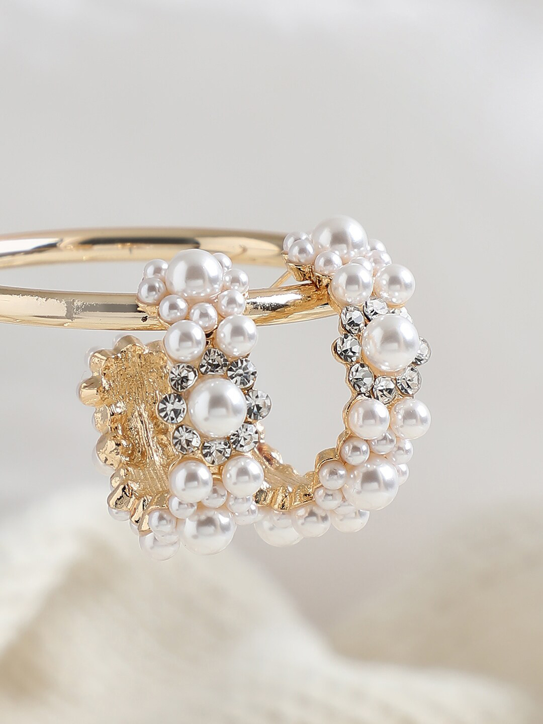 SOHI White Gold Plated Half Hoop Earrings