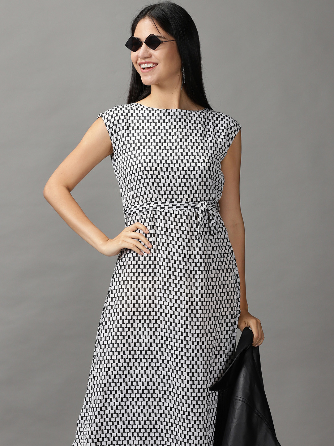 SHOWOFF Women White & Black Chiffon Maxi Dress