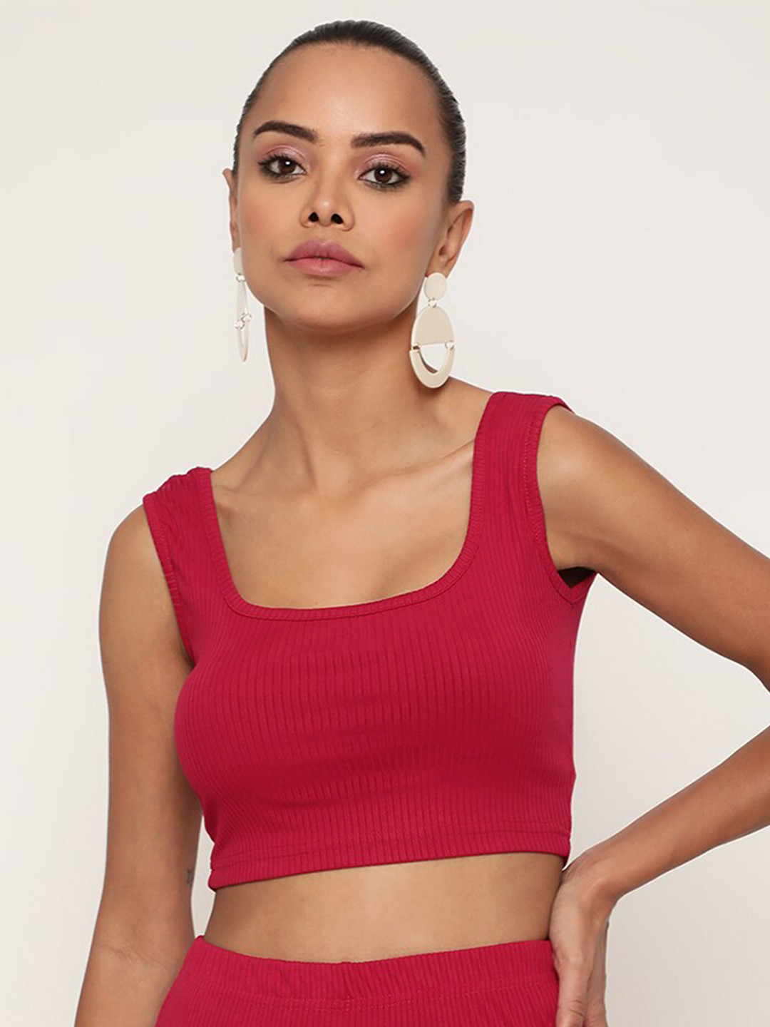 Sugathari Women Magenta Ribbed Crop Top