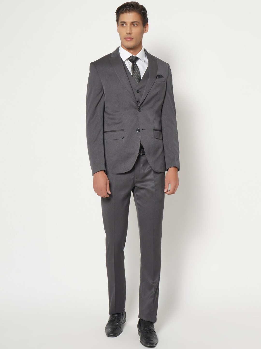 Blackberrys Men Grey Solid Sim-Fit Single-Breasted 3-Piece Formal Suit