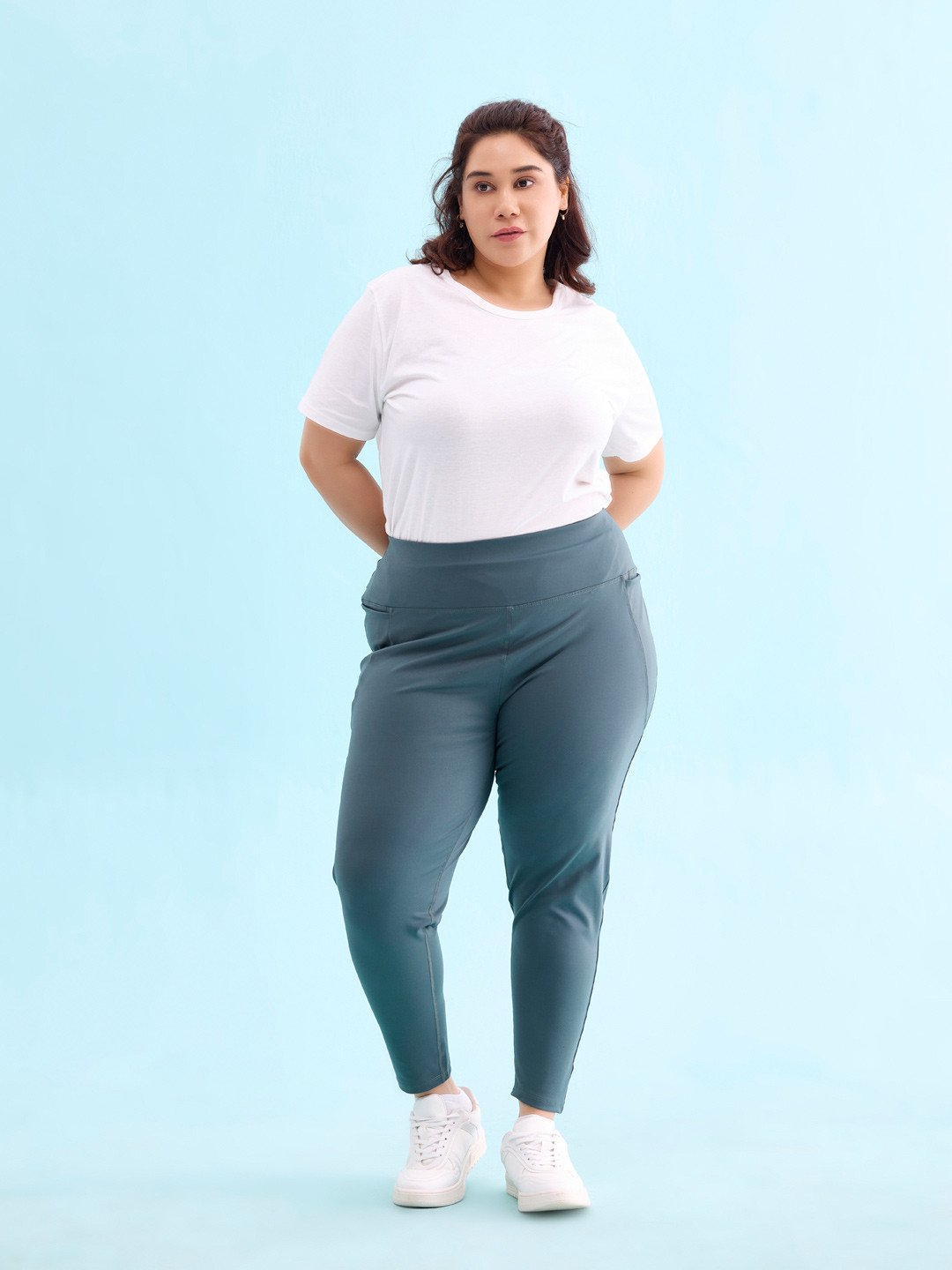 Go Colors Women Plus Size Solid High-Rise Tights