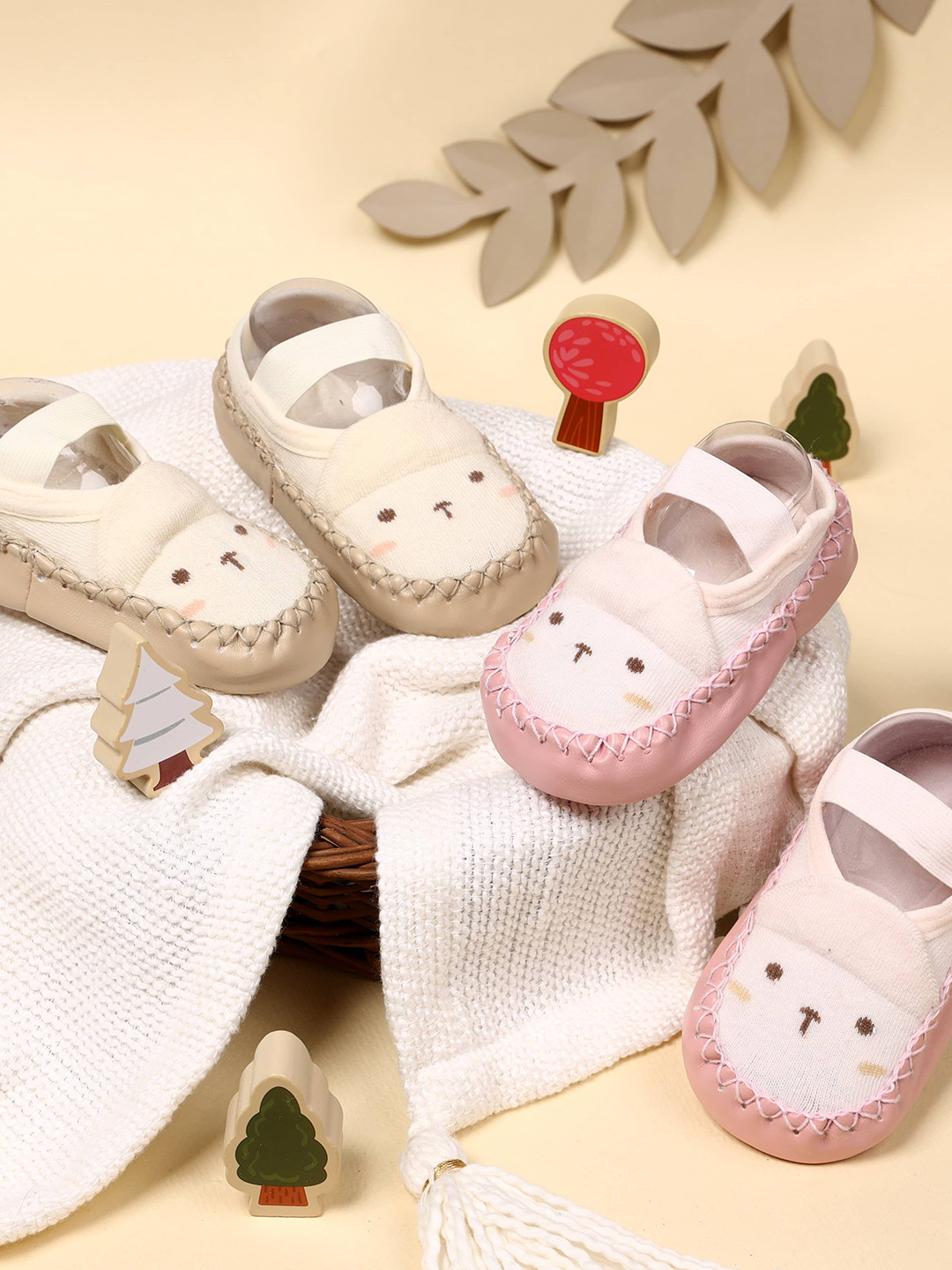 KICKS & CRAWL Infant Kids Pack Of 2 Printed Booties
